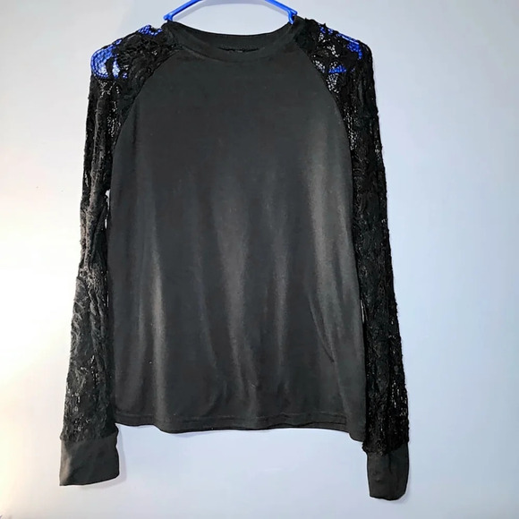 Bundle: 3 Long Sleeve Tees with Lace Sleeves - Extra Small - Picture 2 of 10
